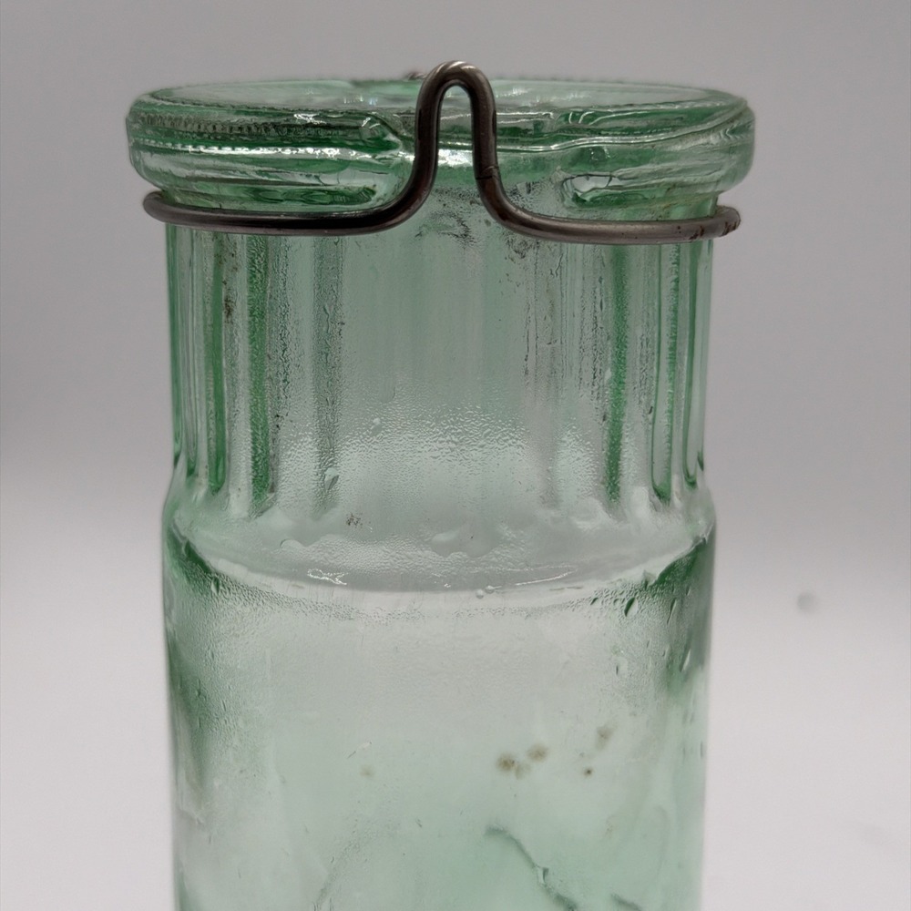Vintage Woodstream Hummingbird Feeder Green Glass Jar Metal Base - Picture 2 of 8